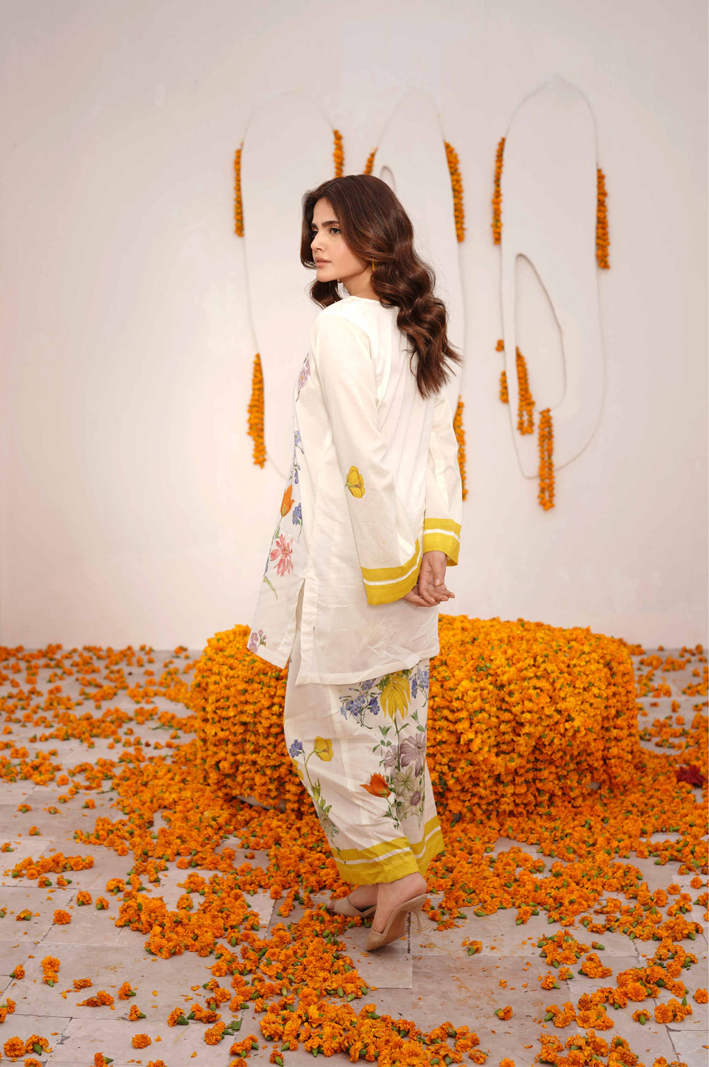 Ivory Grace - Digital Printed Lawn