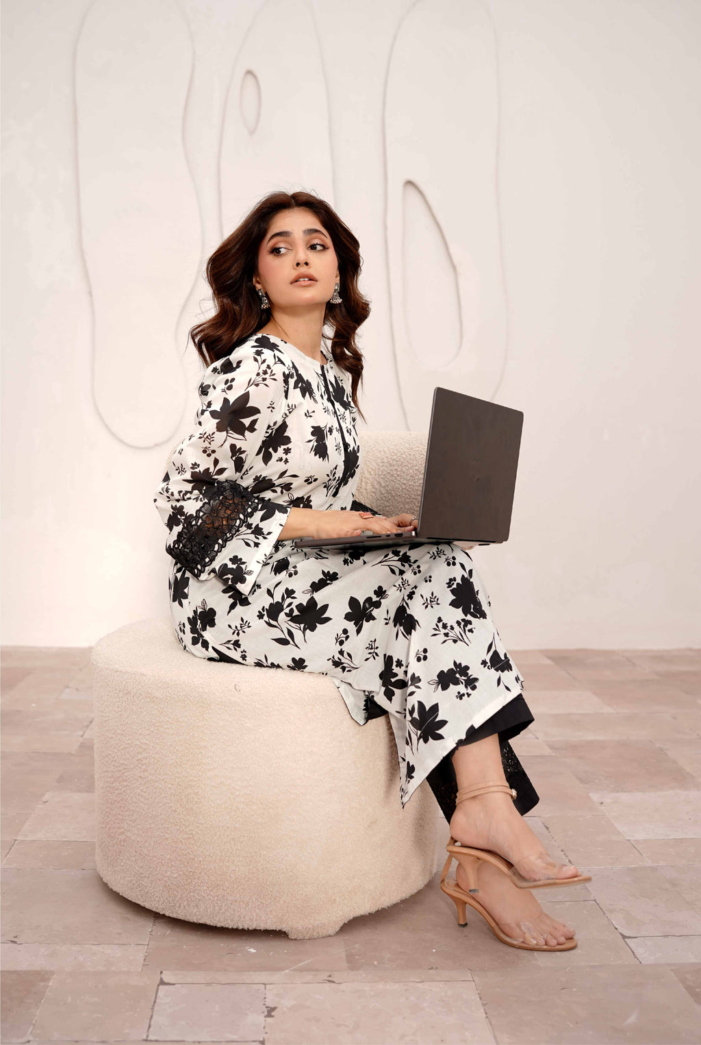 Signature Noir - Digital Printed Lawn