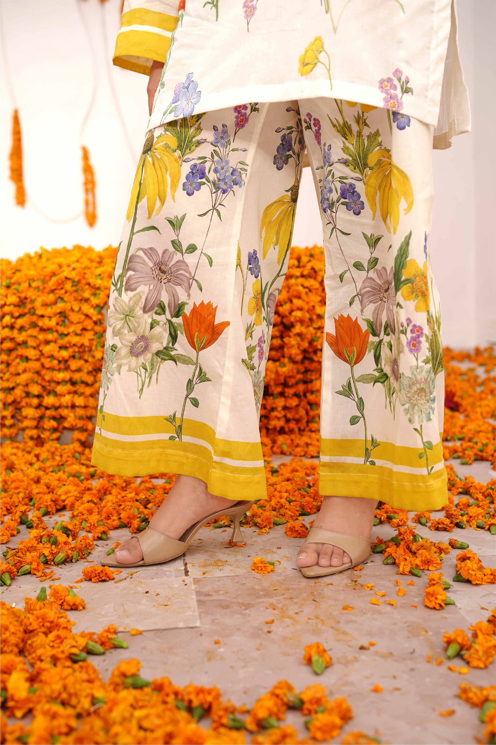 Ivory Grace - Digital Printed Lawn